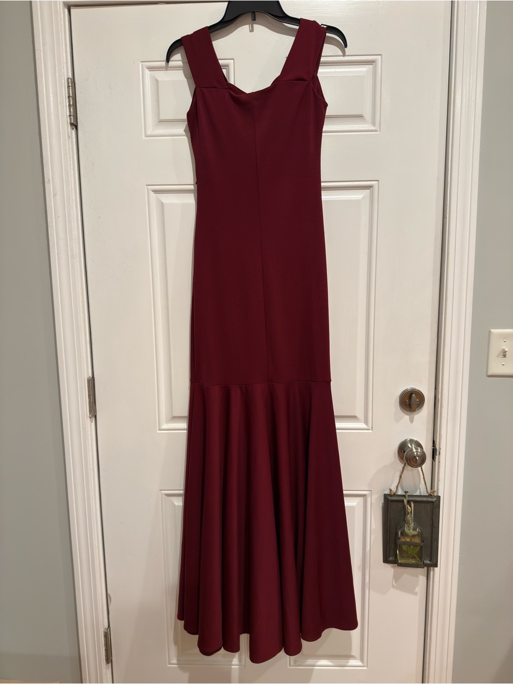 Gant Deep Burgundy Sleeveless Mermaid Gown